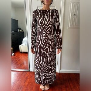 Fuax Realisation Par zebra dress!